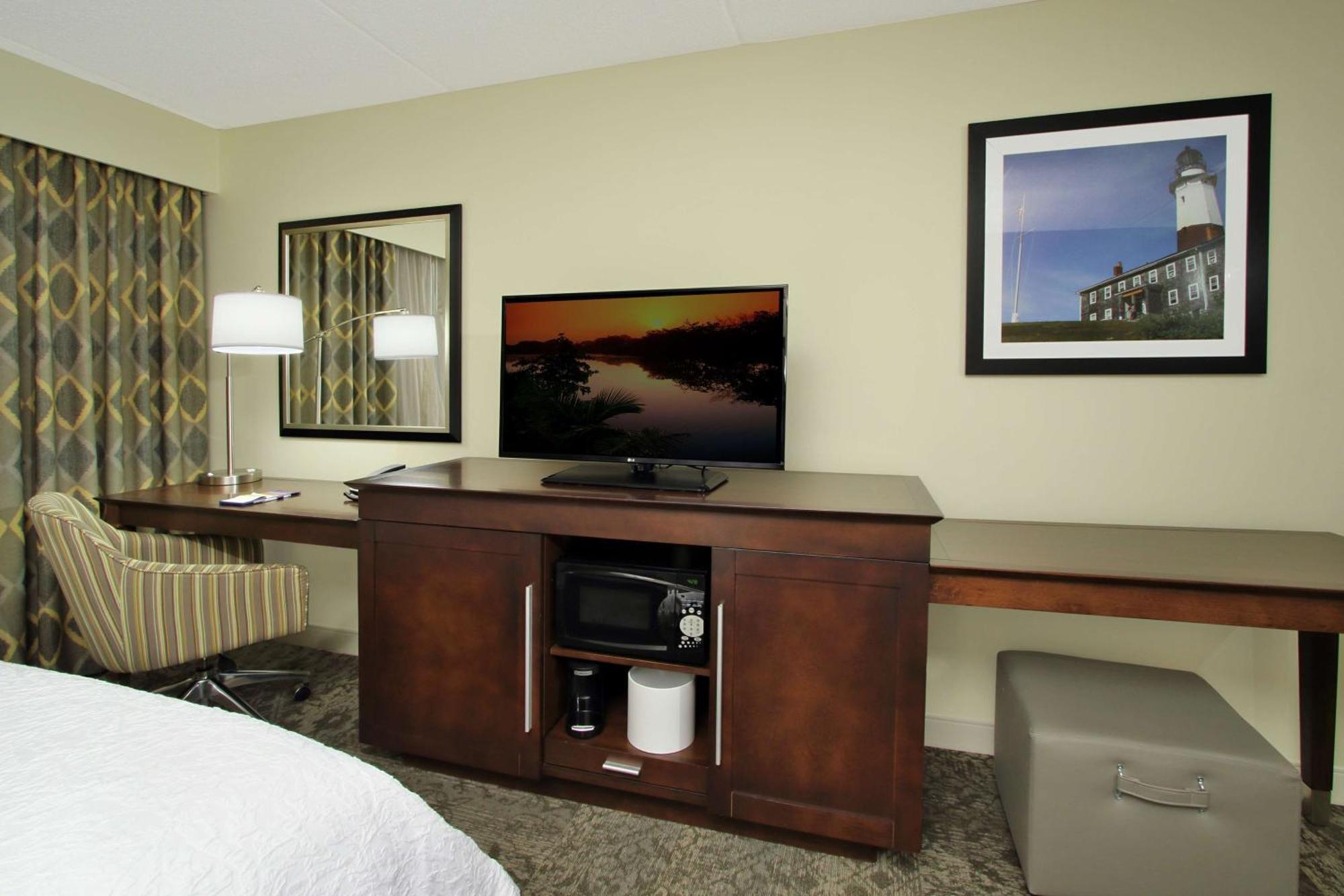 Hampton Inn & Suites By Hilton - Роквилл-Сентр Экстерьер фото