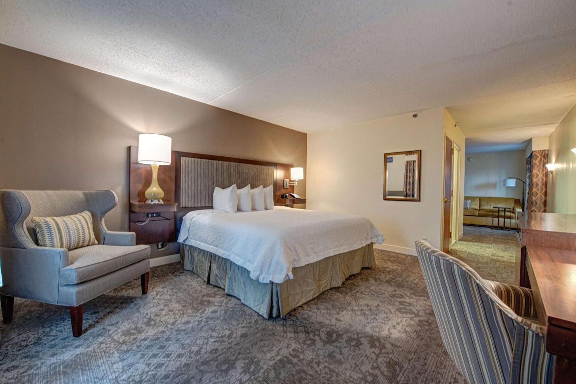 Hampton Inn & Suites By Hilton - Роквилл-Сентр Экстерьер фото